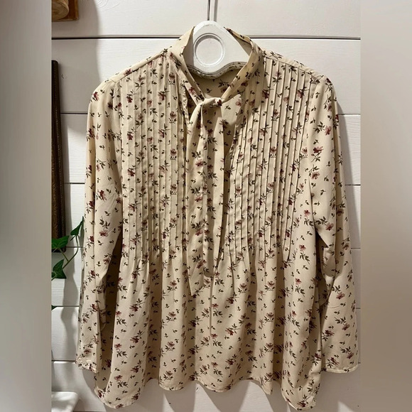 ONZE MONTRÉAL floral pattern cream blouse size XL - Picture 1 of 11